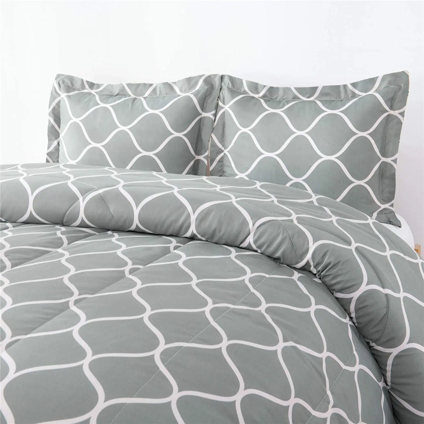 2-Pieces Gray Geometric Polyester Twin Bedding Comforter Set
